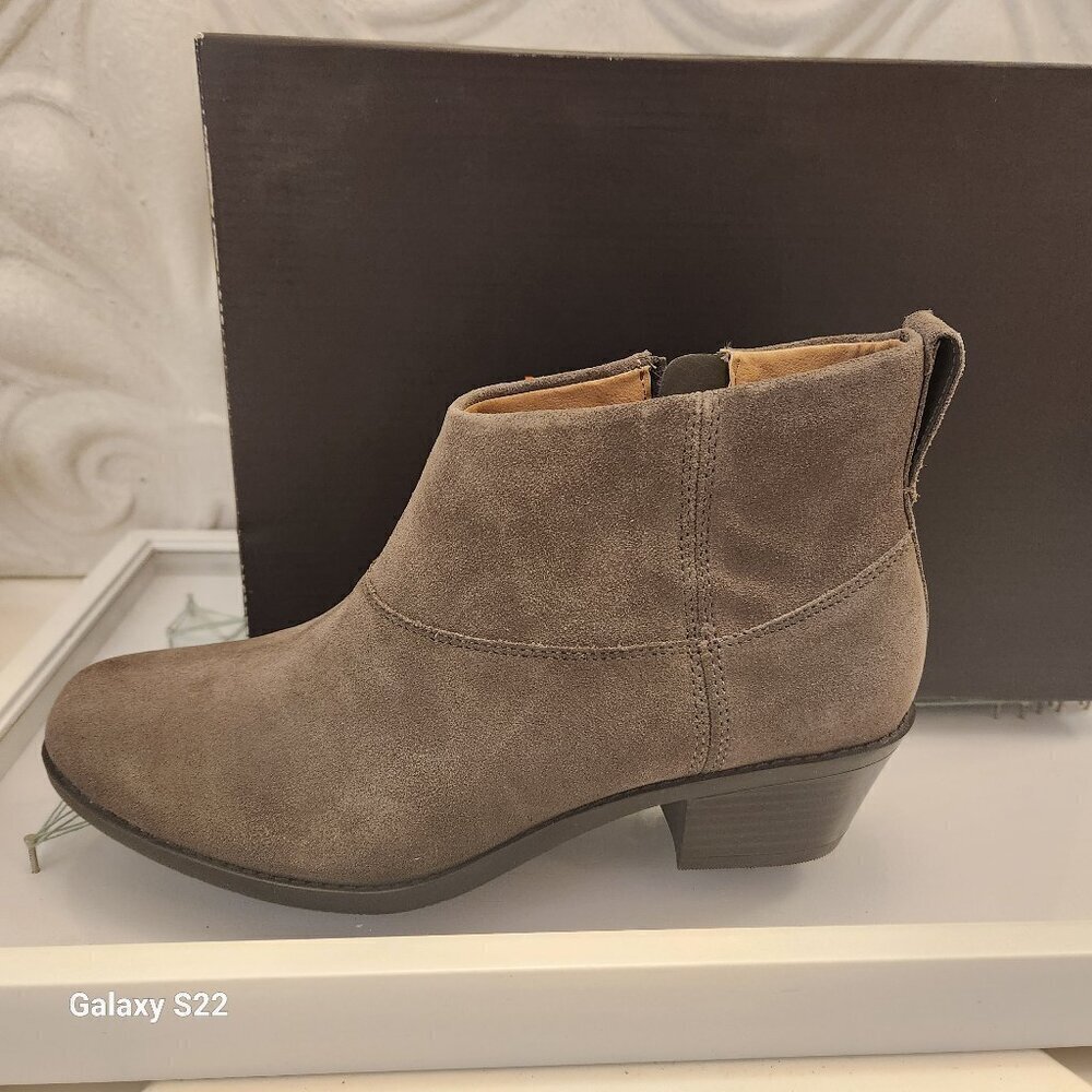 Vionic Joy Zadie Gray Suede Zip-Up Heeled Ankle Booties Boots Women's. Various